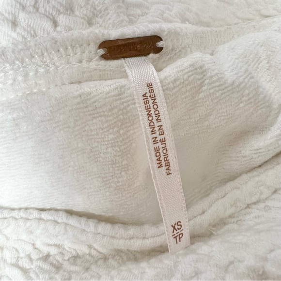 Free People Priscilla Off Shoulder Top Size XS White Flowy Tank - Picture 8 of 11